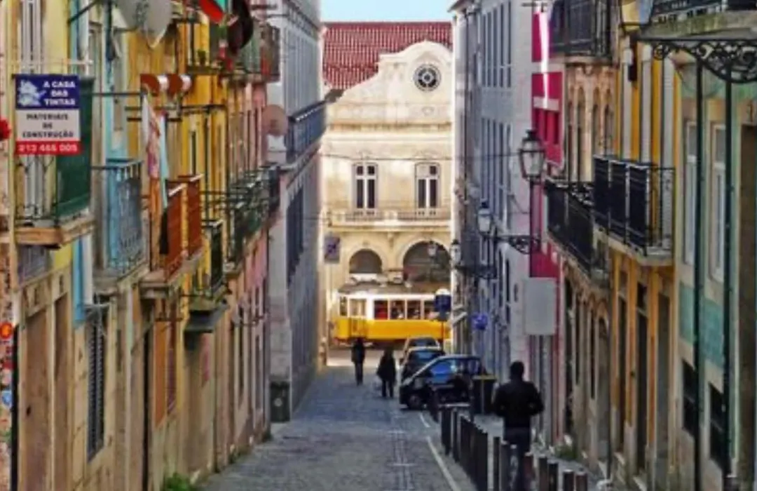 Love Inn Bairro Alto 4-1